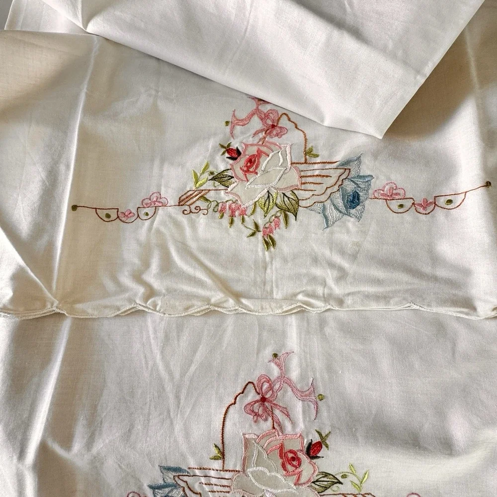 Vintage Hand Embroidered Pillowcases Set Katen & Sayers‎ Hong Kong Floral NWT